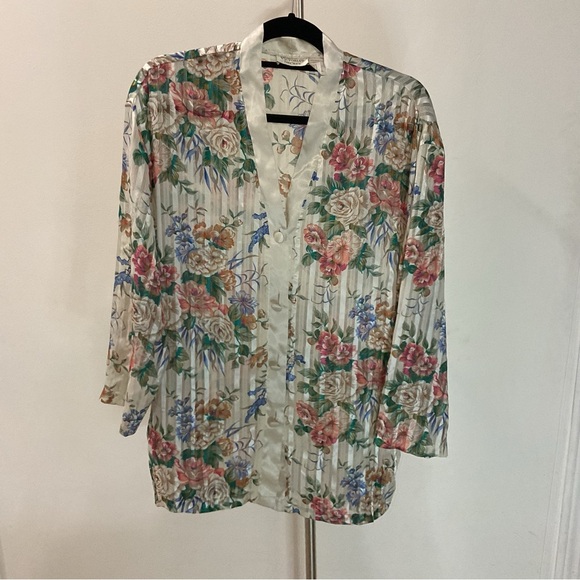 Victoria’s Secrets Vintage Gold Label Floral NigthTop Size M - Picture 1 of 10